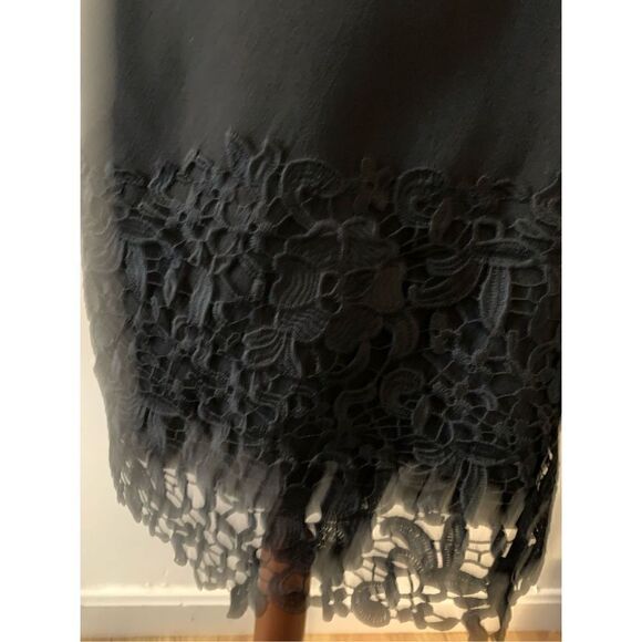 Black ann Taylor dress with lace at the bottom size 4p new - Picture 5 of 5